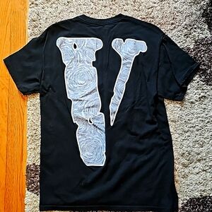Like new VLONE shirt